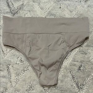 SPANX High-Waist Briefs in Cream